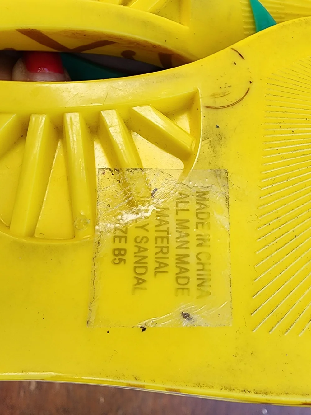 Kate Spade Flynn Yellow Pineapple Jelly Flip Flop Thong Sandals B5